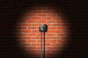 Microphone Vintage Brick Wall Retro  - Tumisu / Pixabay